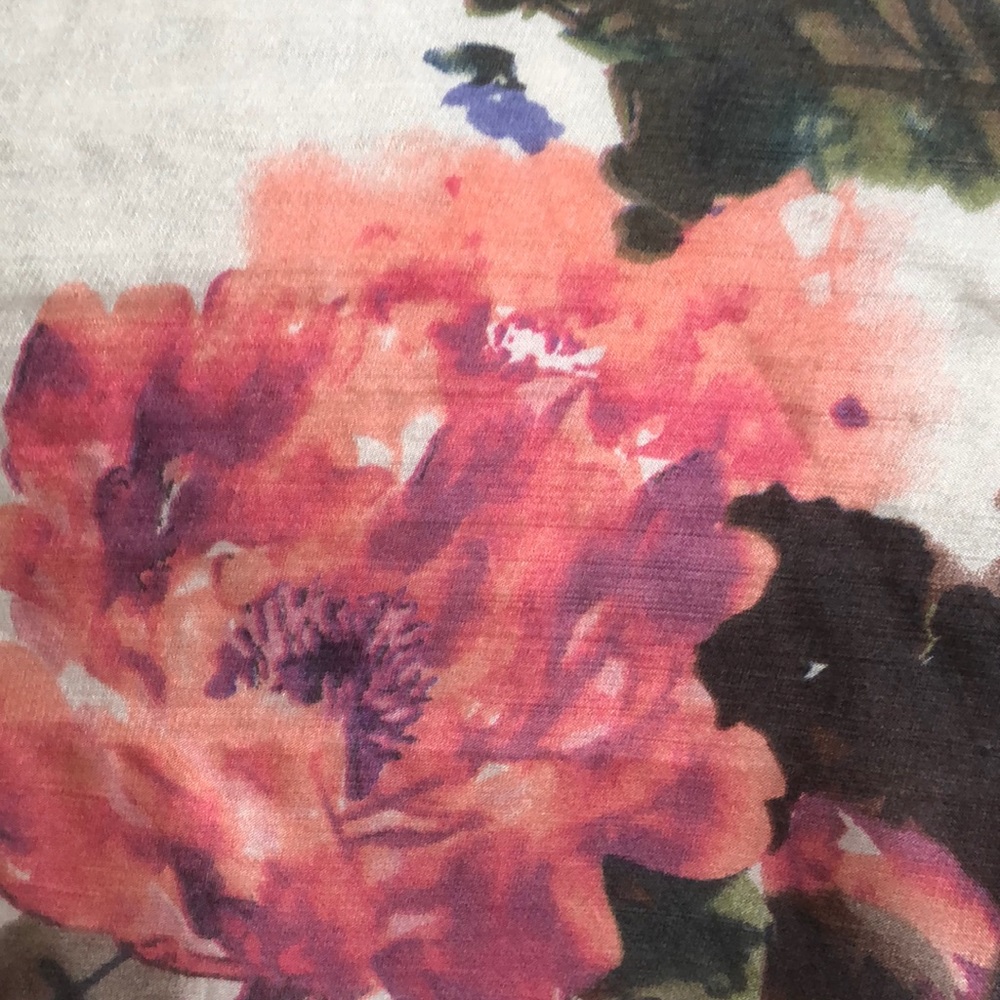 Sheer scarf. - Picture 4 of 4